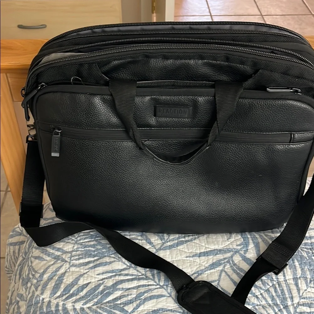 Black Leather Men's Briefcase